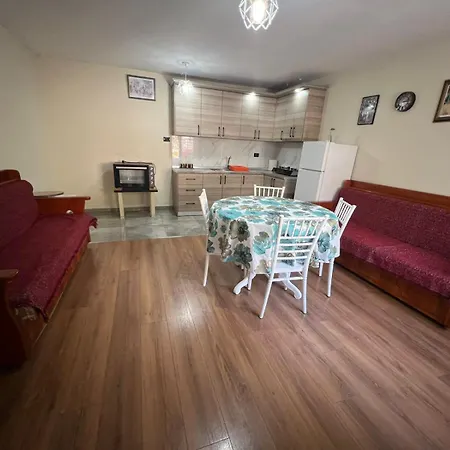 Bujtina Seyna * Librazhet